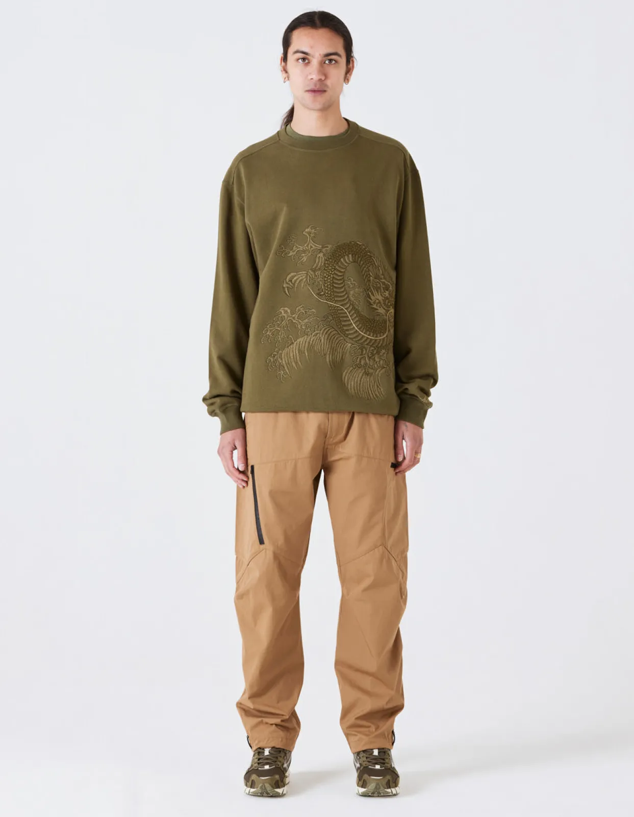 Men Maharishi 4242 Samurai Vs. Dragon Embroidered Crew Sweat