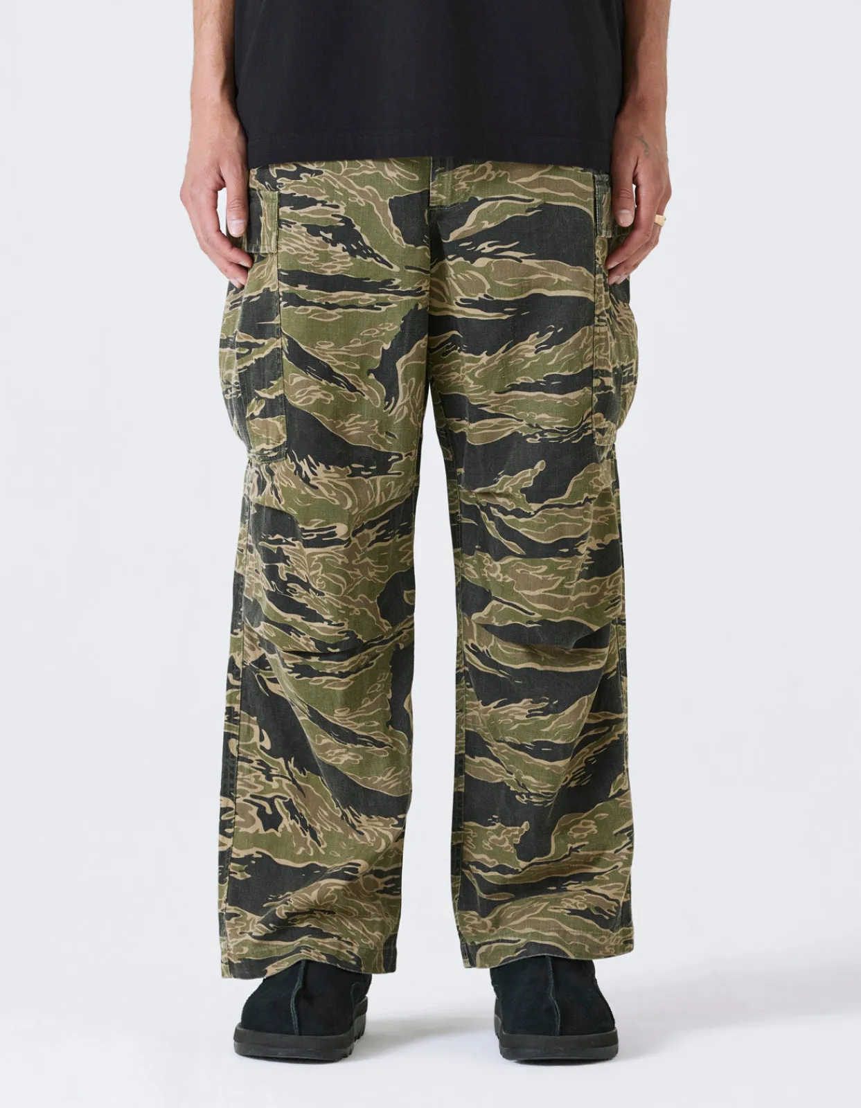 Men Maharishi 4291 Tigerstripe Loose Cargo Pants