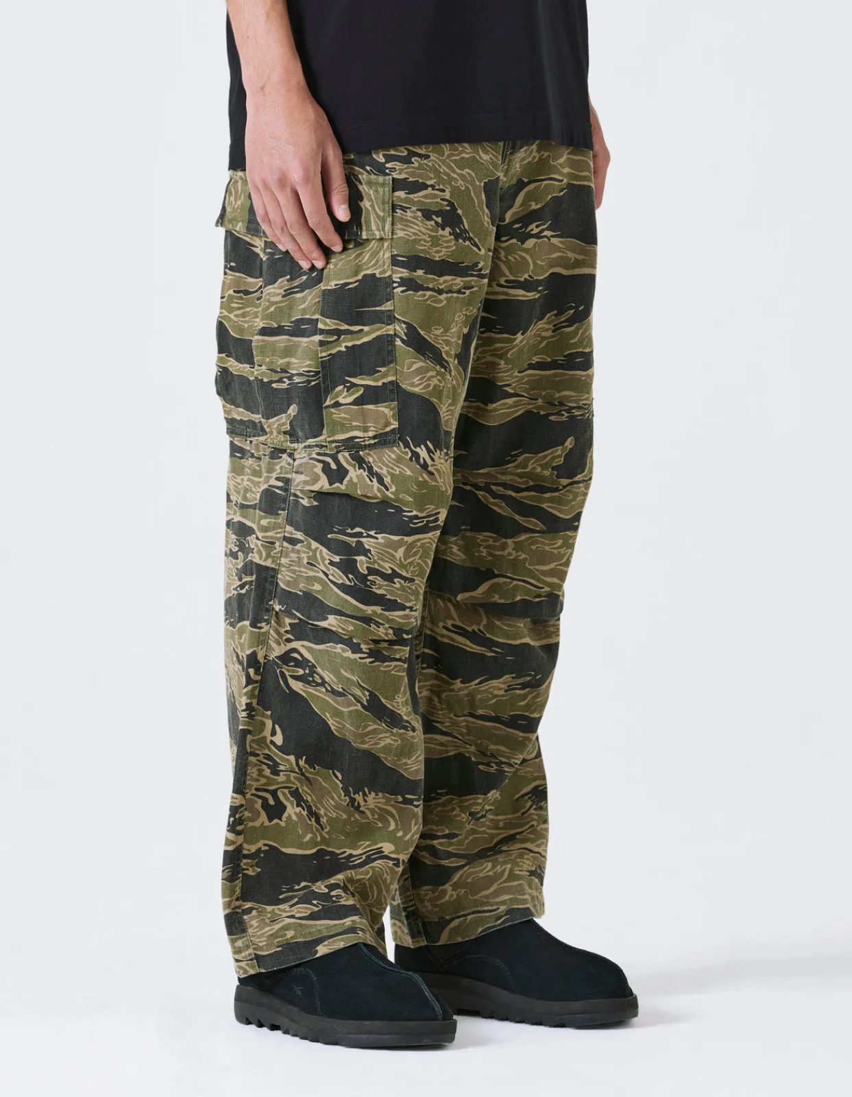 Men Maharishi 4291 Tigerstripe Loose Cargo Pants