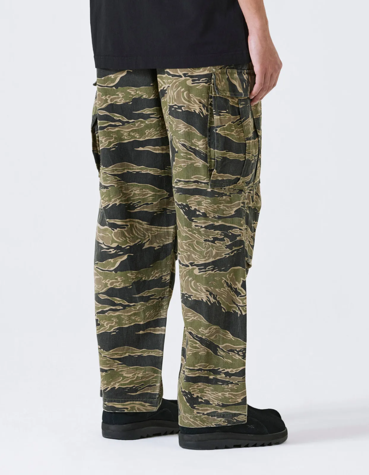 Men Maharishi 4291 Tigerstripe Loose Cargo Pants
